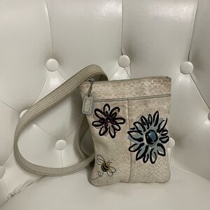 Coach bee crossbody bag